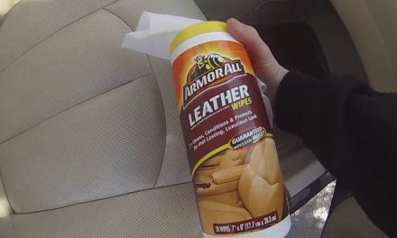 How to clean your leather furniture using leather wipes