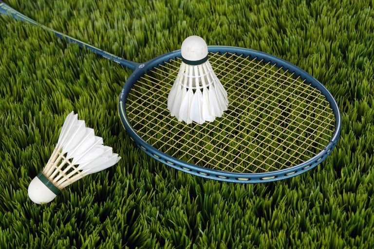 portable badminton racket